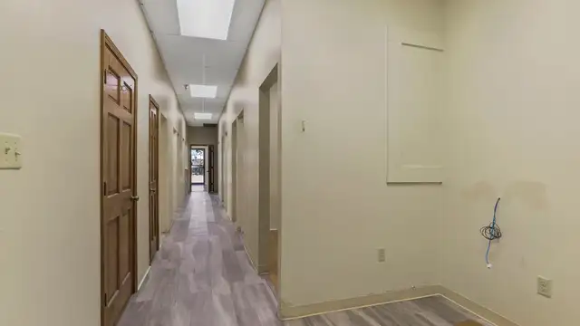 Medical / Dental Office For Sale thumbnail 5