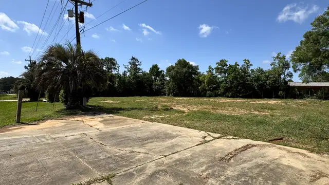1625 N Collins Blvd thumbnail 2