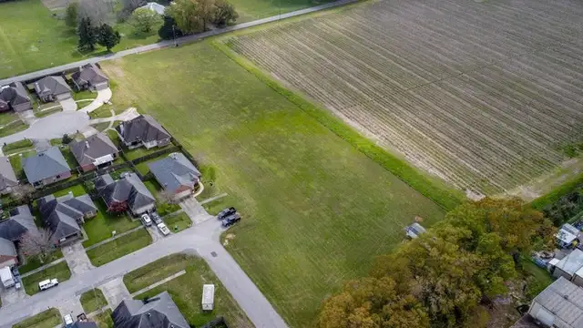 Broussard Land thumbnail 2