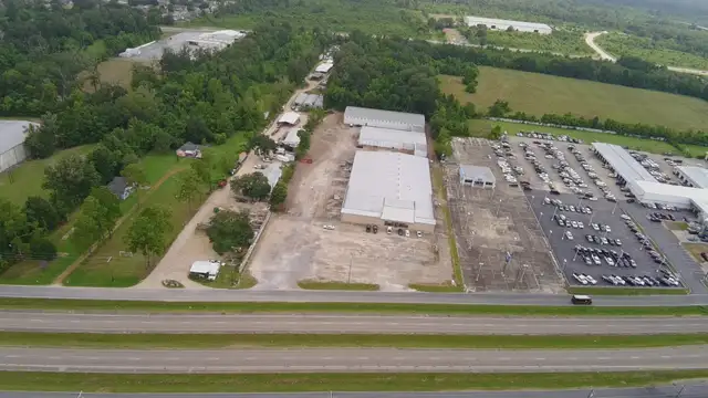 14763 Florida Blvd thumbnail 3