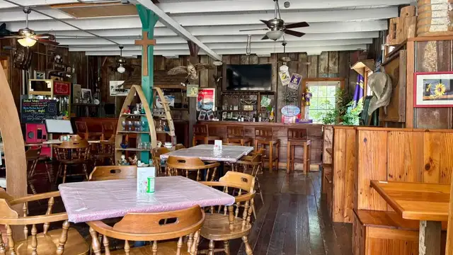 104 N Main St thumbnail 2
