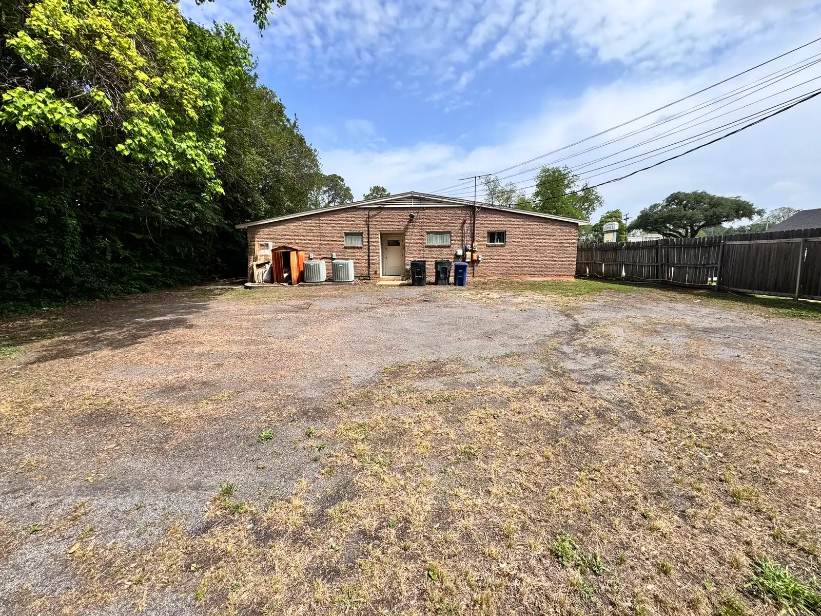 321 Southfield Rd image 6
