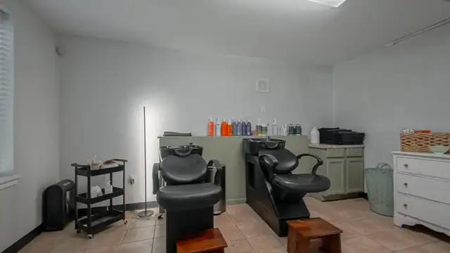 1920 Florida Ave SW thumbnail 4