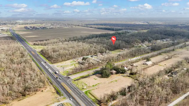±16-Acre Development Tract with Airline Hwy Frontage thumbnail 4