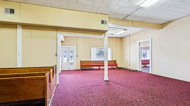216 NE Central Ave thumbnail 4