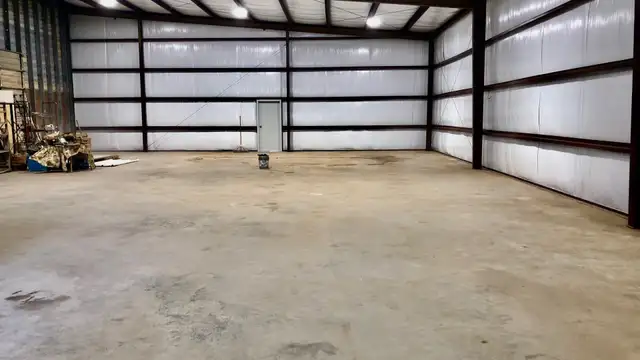 Prime Warehouse/Office Space for Lease – Strategic Location in a High-Growth Industrial Corridor thumbnail 4