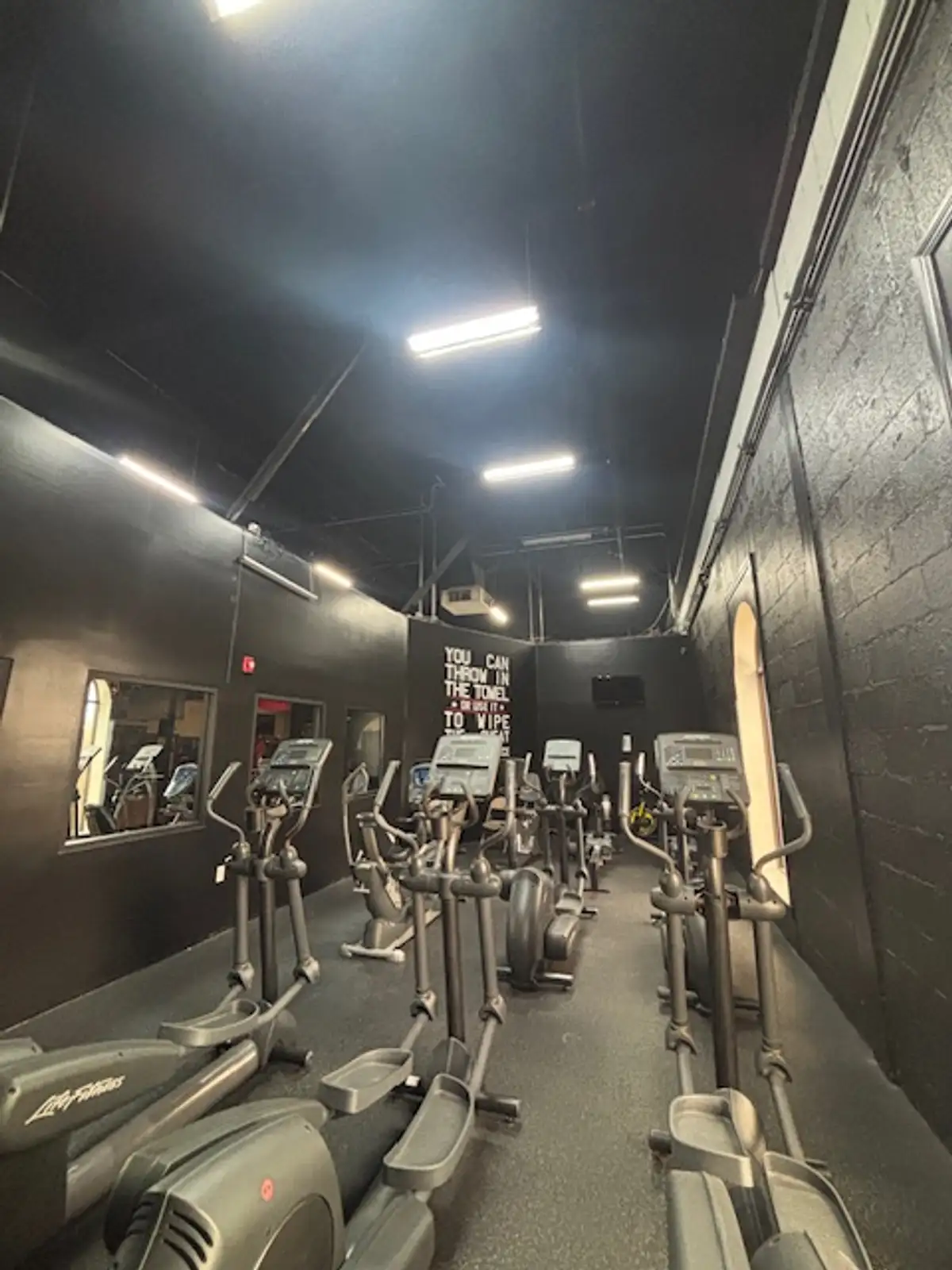 6803 - Potentially Available - West Park Plaza