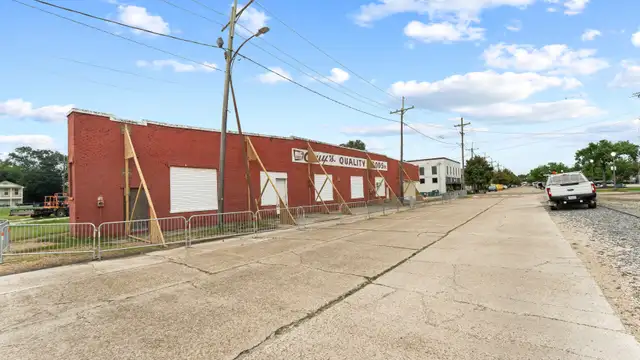 300 N Cate St thumbnail 5