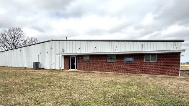 Lease space image