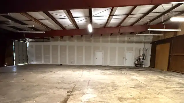 Lease Space - 2911 Douglas Drive thumbnail 2