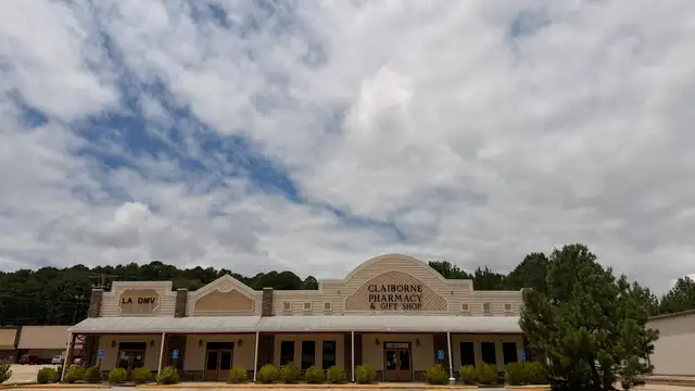 Existing Cash Flow with Significant Lease-Up Opportunity | 6,100 SF Commercial Building thumbnail 4