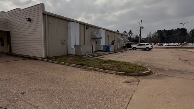 Existing Cash Flow with Significant Lease-Up Opportunity | 6,100 SF Commercial Building thumbnail 2