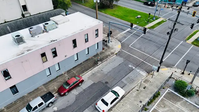 MOTIVATED SELLER- Office space on St Claude thumbnail 2