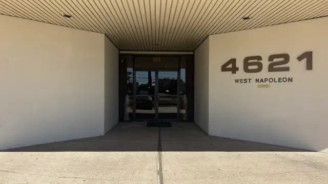 4621 W Napoleon Ave thumbnail 2