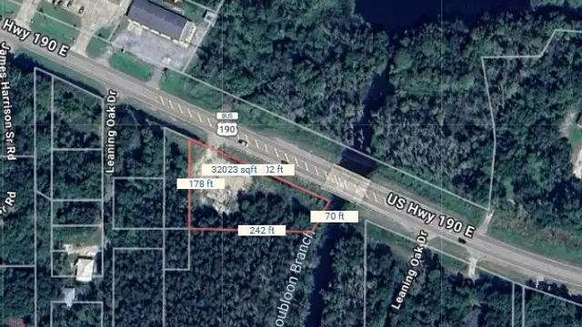 40404 US-190 BUS thumbnail 2
