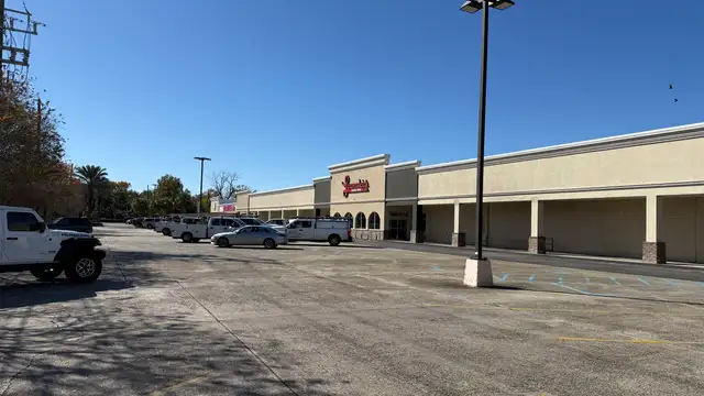 Trading Post Shopping Center thumbnail 2