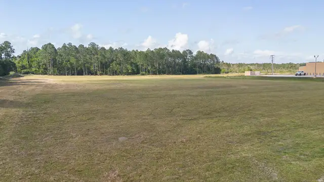 6.78 Acres 28th St thumbnail 3