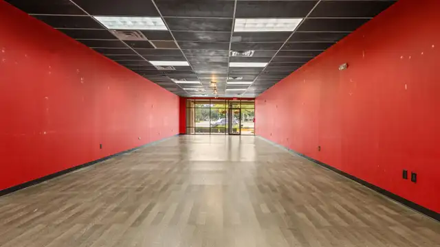 Suite A-4 - Commercials Suites For Lease - 2668 Johnston St thumbnail 5