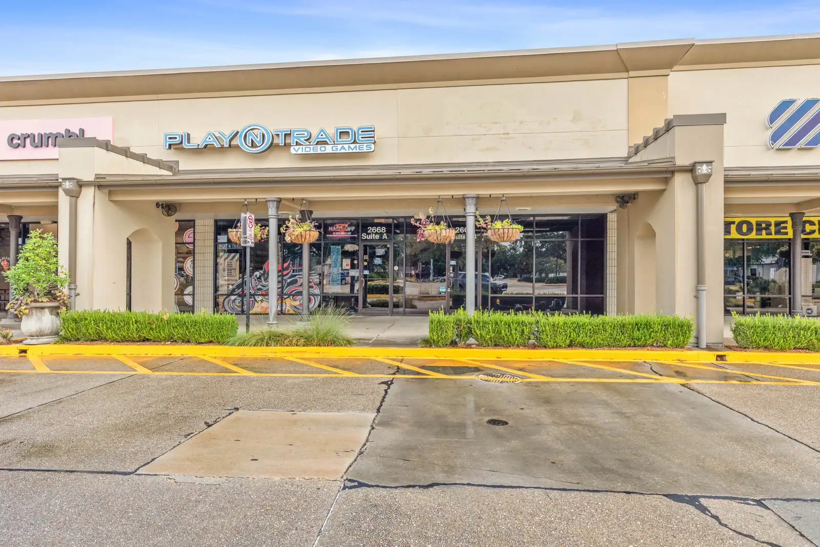 Suite A-4 - Commercials Suites For Lease - 2668 Johnston St