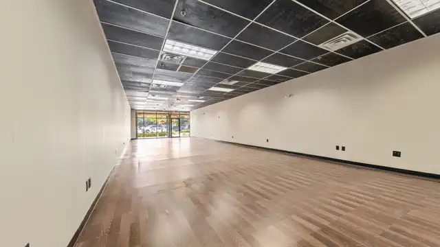 Suite A-4 - Commercials Suites For Lease - 2668 Johnston St thumbnail 4