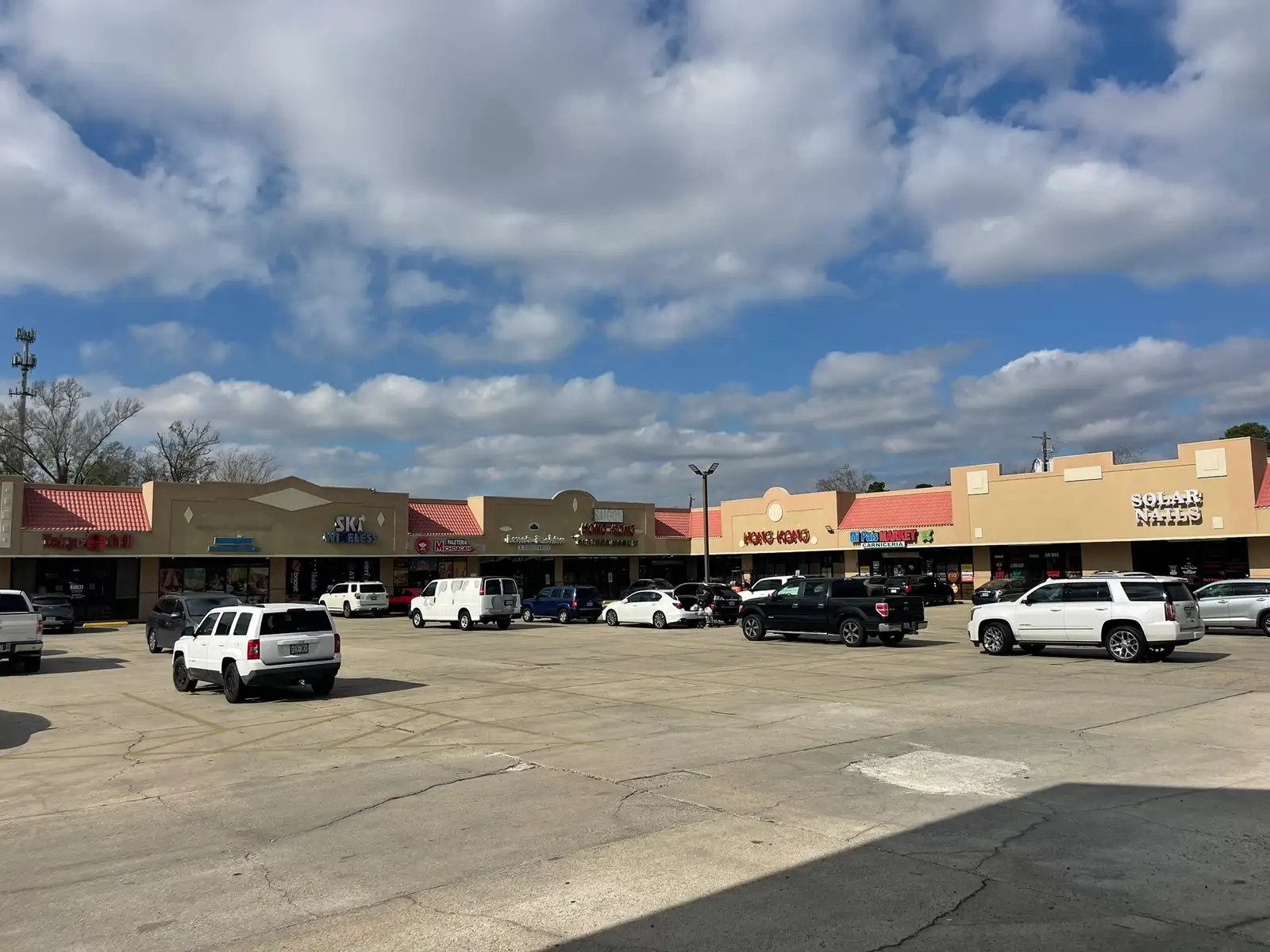FOR LEASE | PRIME RETAIL OPPORTUNITY