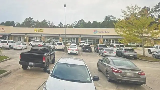 500 River Highland Blvd, 200 thumbnail 2