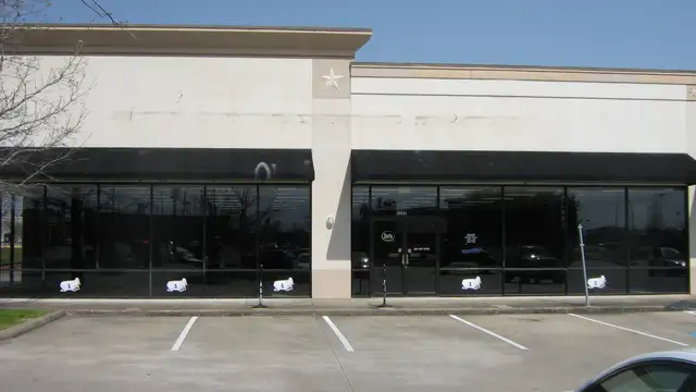 FORMER QSR FOR LEASE thumbnail 3