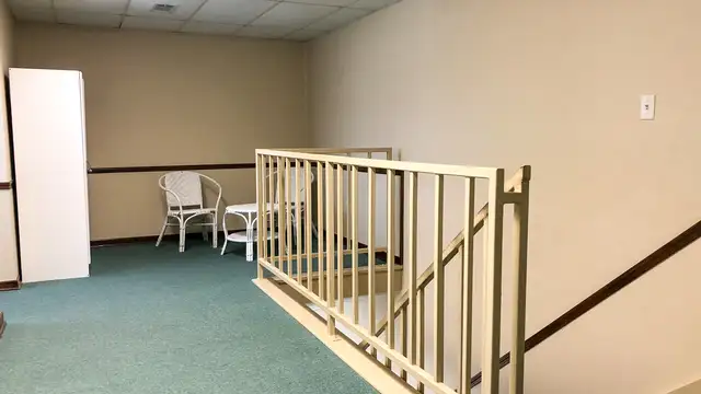 Executive Office Suite on Florida Blvd thumbnail 5