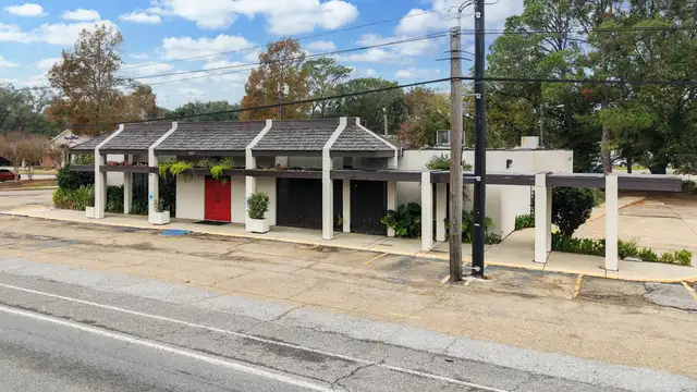 Turn-Key Restaurant Space on Johnston St thumbnail 2