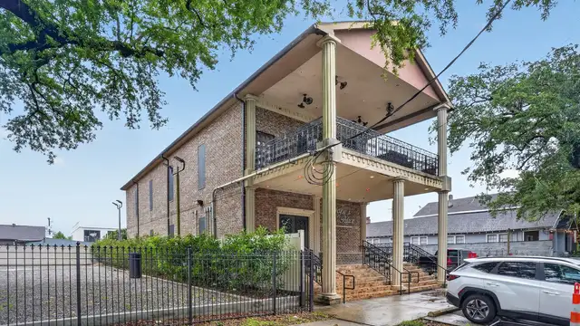 3317 Bienville St thumbnail 2
