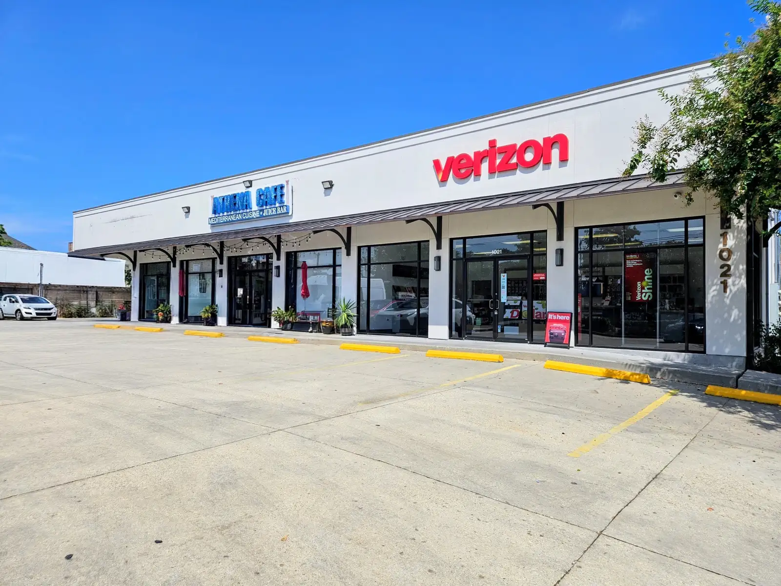 1021 Veterans Memorial Blvd