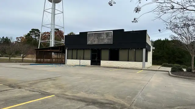 Restaurant Space Available for Lease thumbnail 2