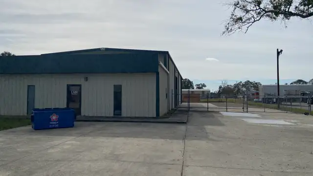 Industrial Space For Lease thumbnail 2
