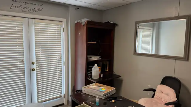 6001 Airline Dr thumbnail 5