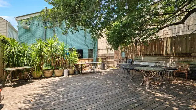 View image 12