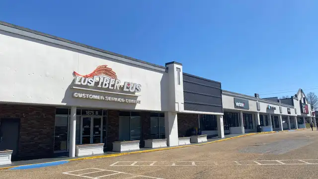 Retail Available thumbnail 2