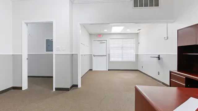 1358 Corporate Square Dr thumbnail 4
