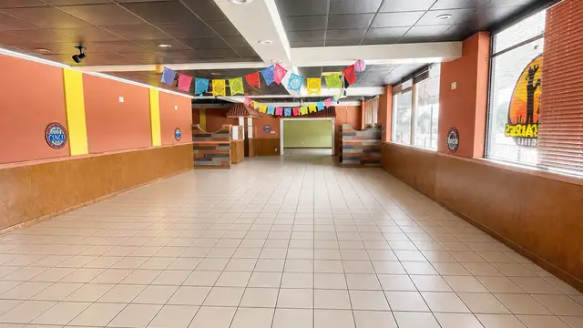 Restaurant for Lease thumbnail 5