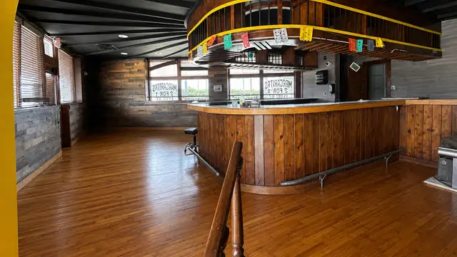 Restaurant for Lease thumbnail 3