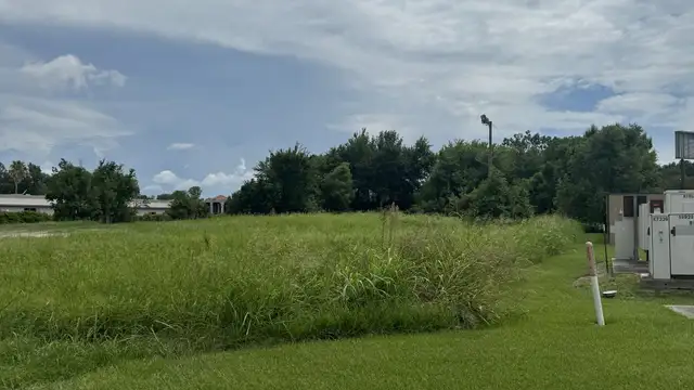 10850 Mead Rd thumbnail 2