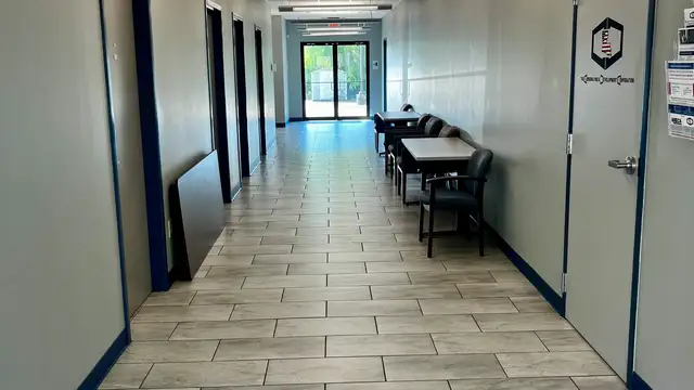 5,000+ SF Office Space North Bossier City thumbnail 4