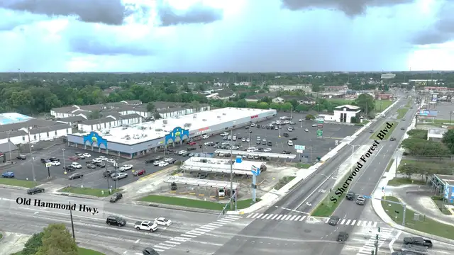1819 S Sherwood Forest Blvd thumbnail 5