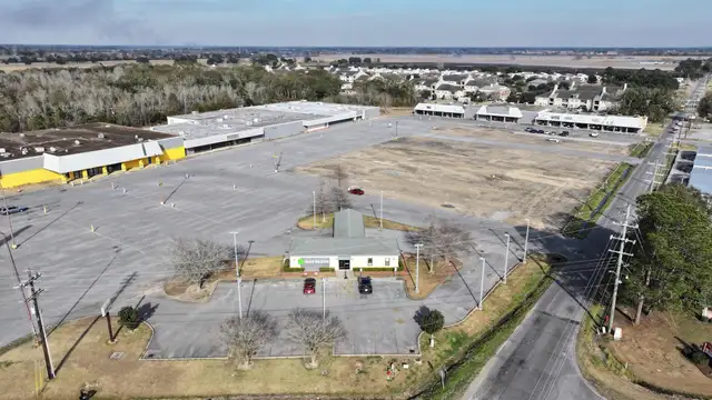 4752 Rodeo Rd thumbnail 3