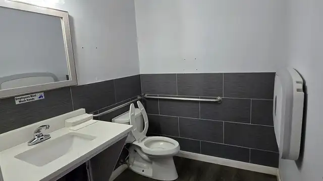 Suite 106 - Spacious Retail Unit in Gause Blvd Shopping Center thumbnail 3