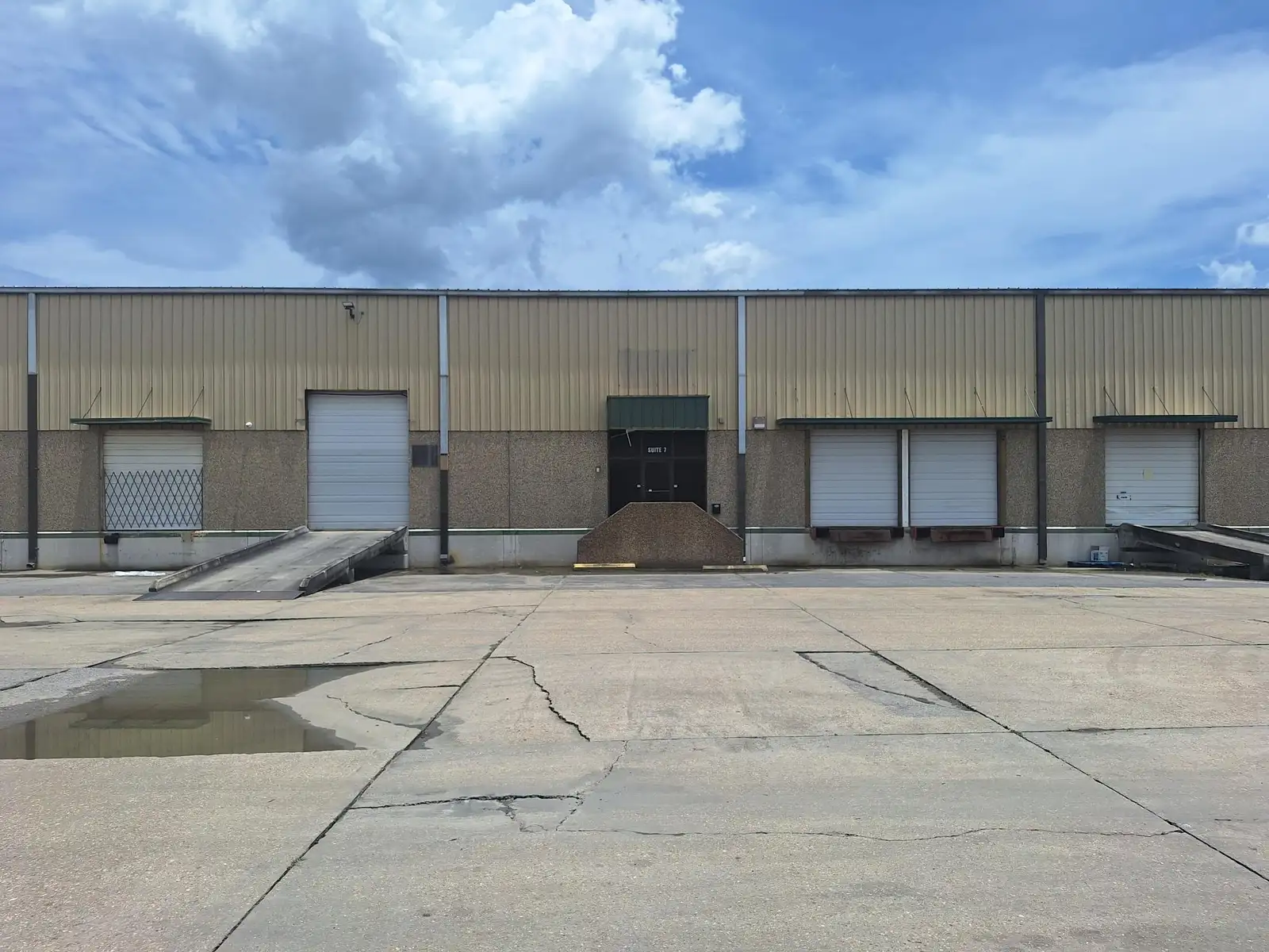 Office Warehouse Suite For Lease