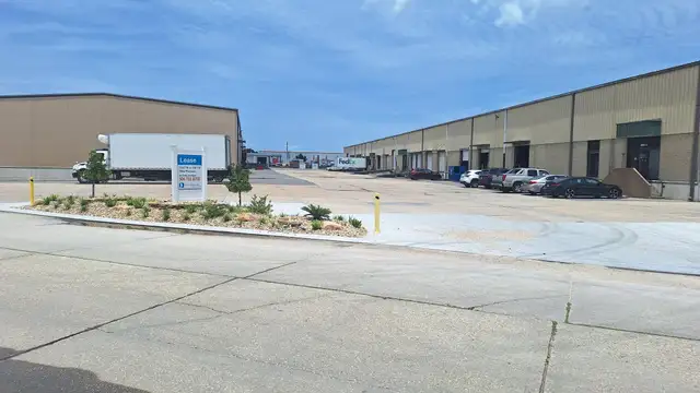 Office Warehouse Suite For Lease thumbnail 2