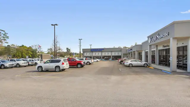 Covington Retail Space for Lease thumbnail 2