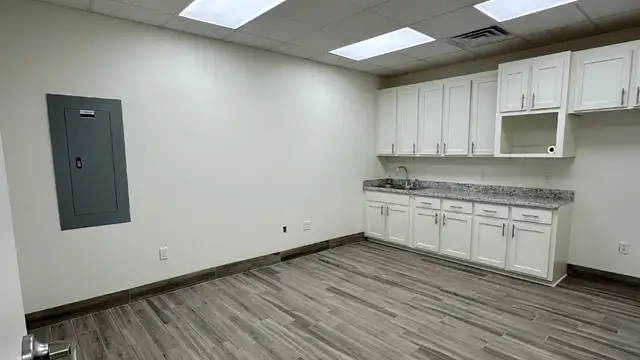 Office Space For Lease thumbnail 3
