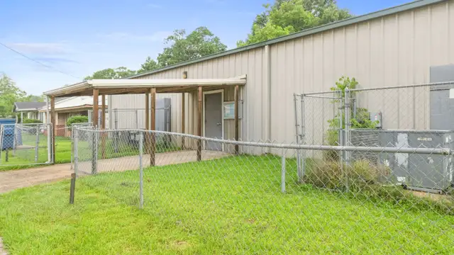 View image 11
