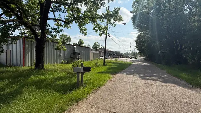 View image 18